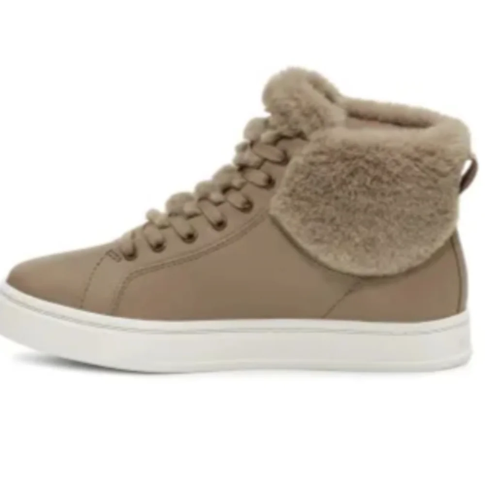 Koolaburra by UGG Womens Sundell Fuzz Chukka High Top Sneakers Ortholite Sz 8